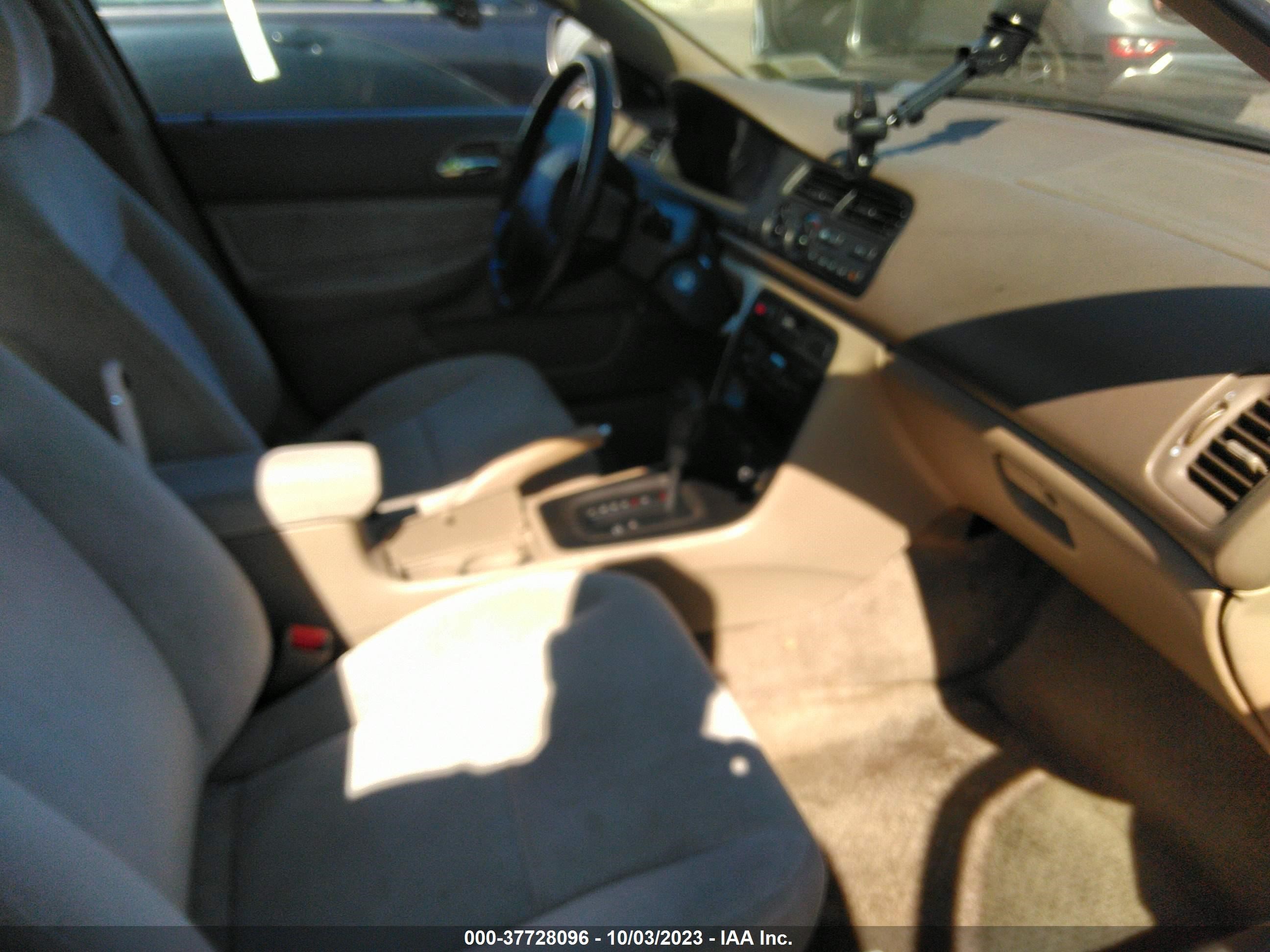 Photo 4 VIN: 1HGCD5691TA236922 - HONDA ACCORD 