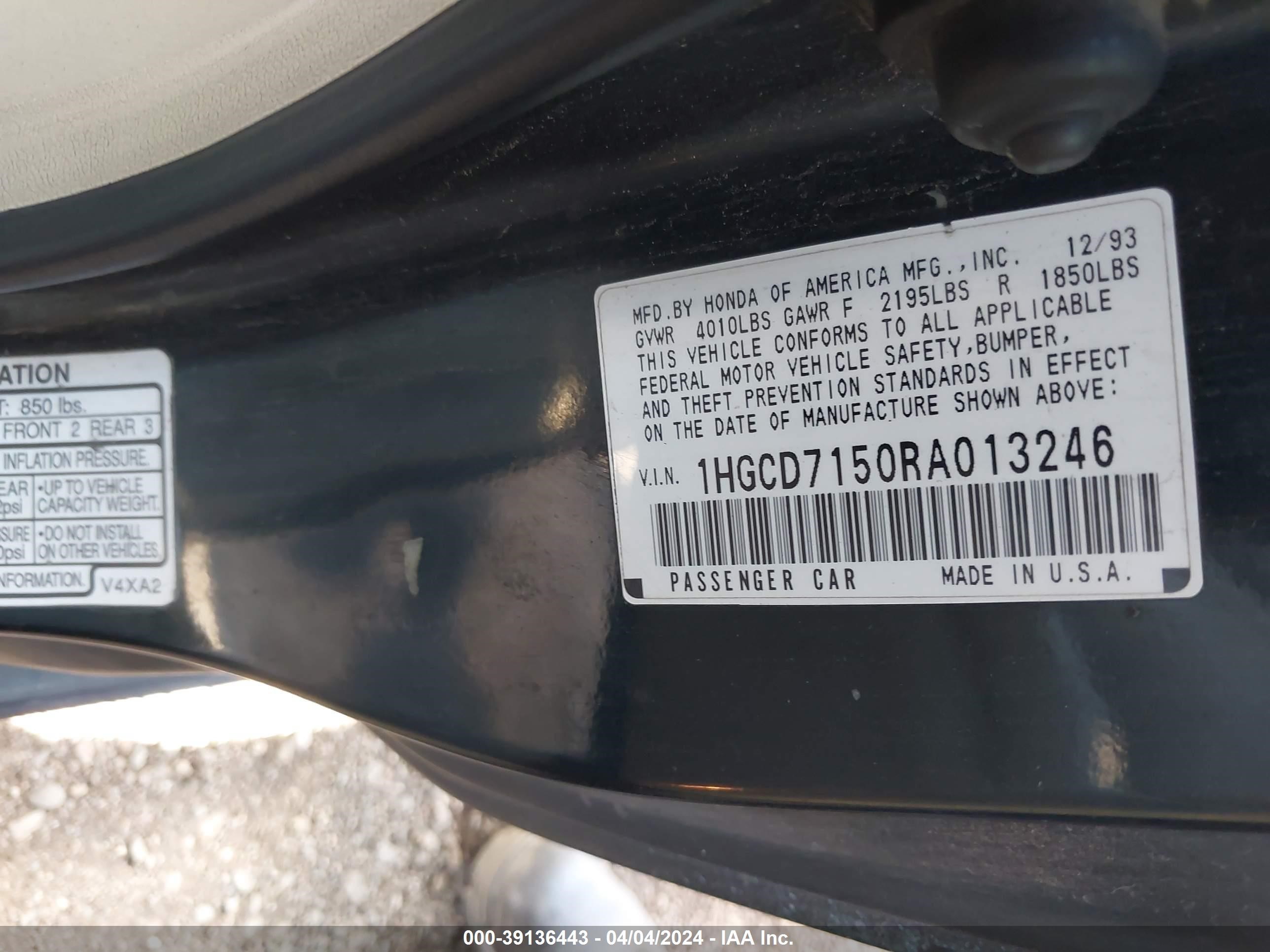 Photo 8 VIN: 1HGCD7150RA013246 - HONDA ACCORD 