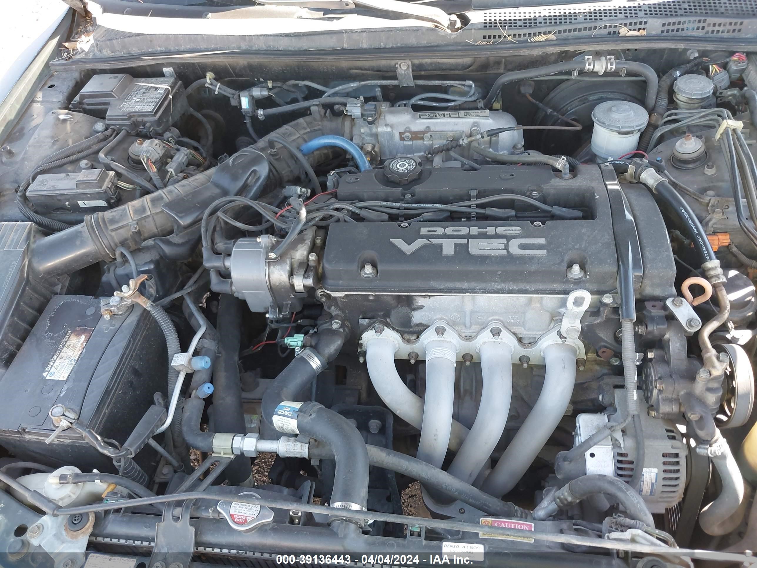 Photo 9 VIN: 1HGCD7150RA013246 - HONDA ACCORD 