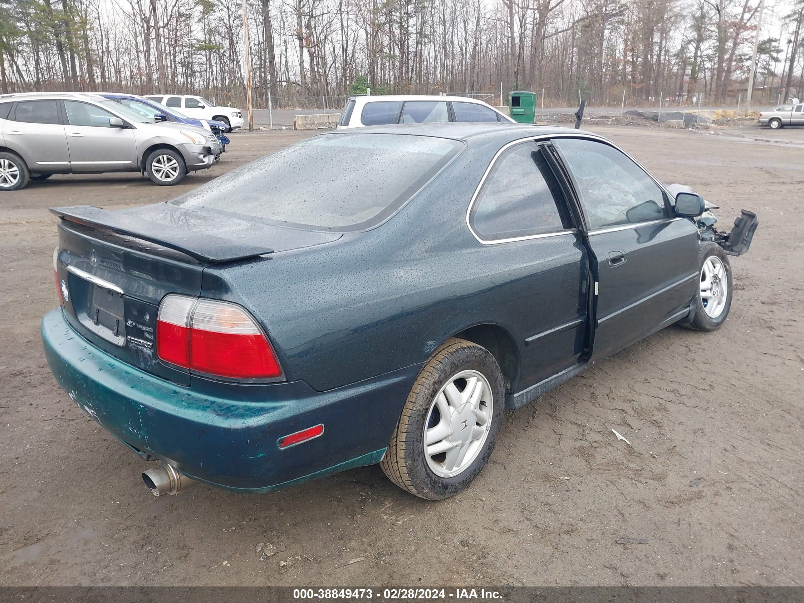 Photo 3 VIN: 1HGCD7151TA002828 - HONDA ACCORD 