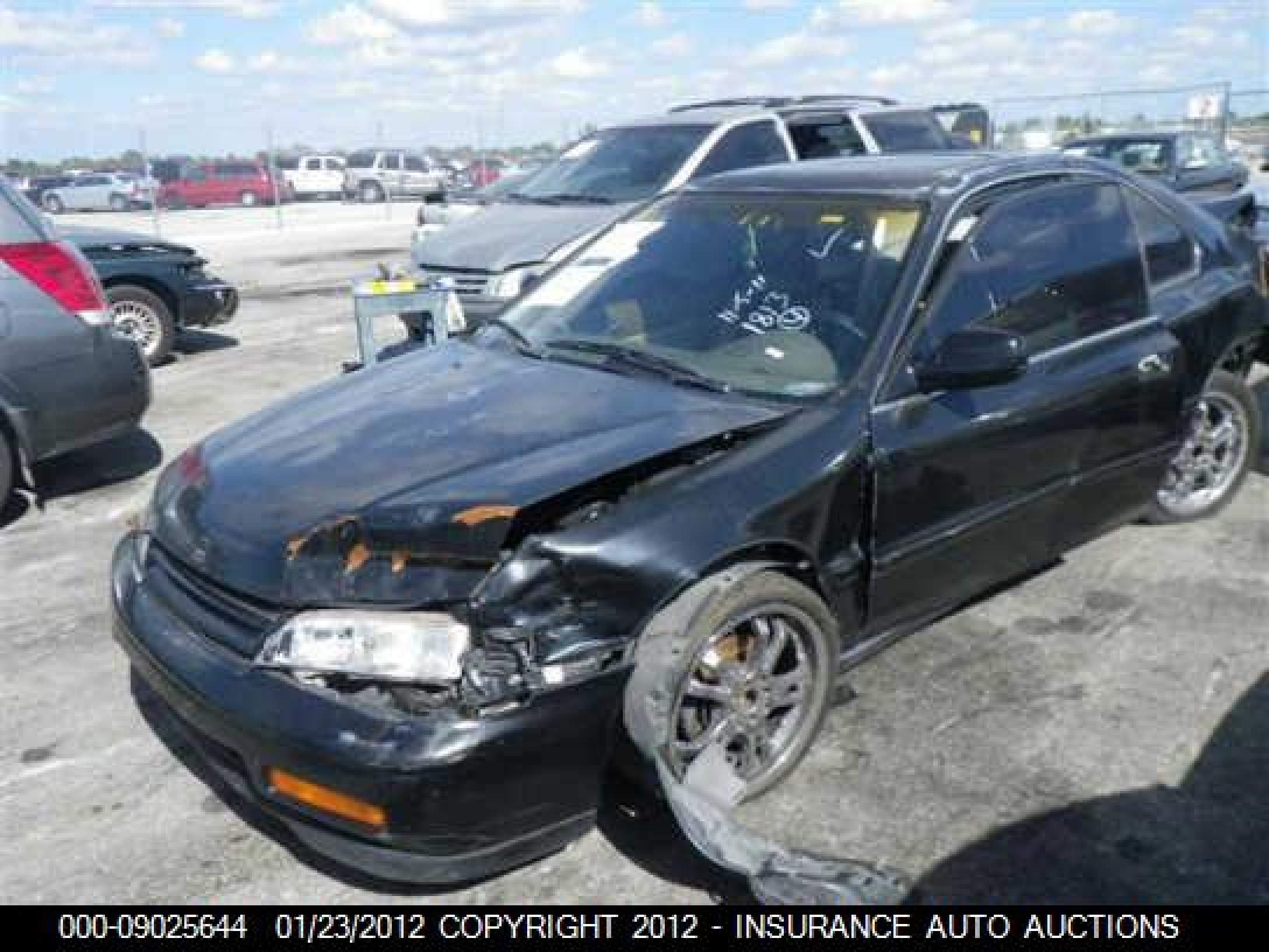 Photo 1 VIN: 1HGCD715XRA011813 - HONDA ACCORD 