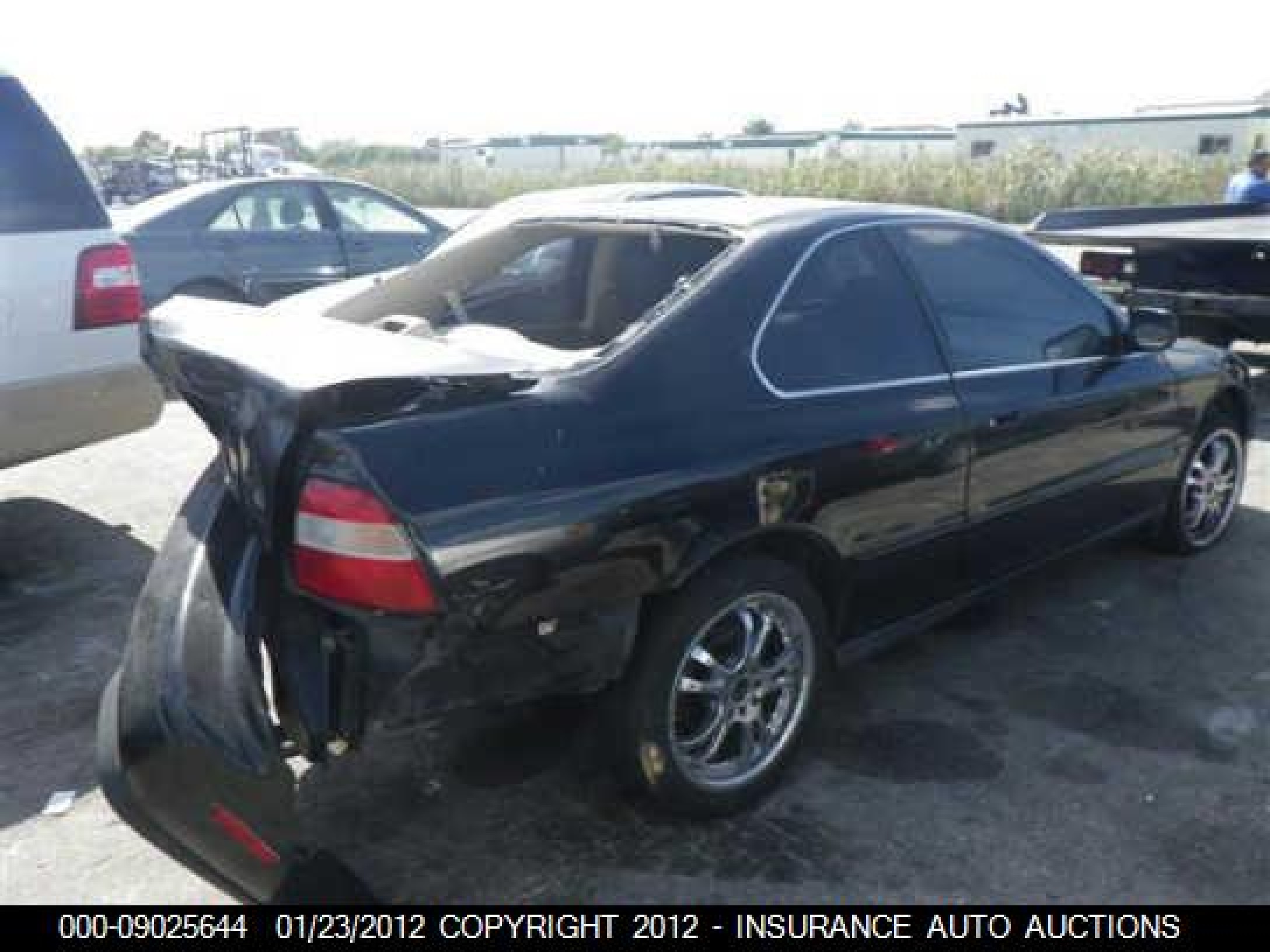 Photo 3 VIN: 1HGCD715XRA011813 - HONDA ACCORD 