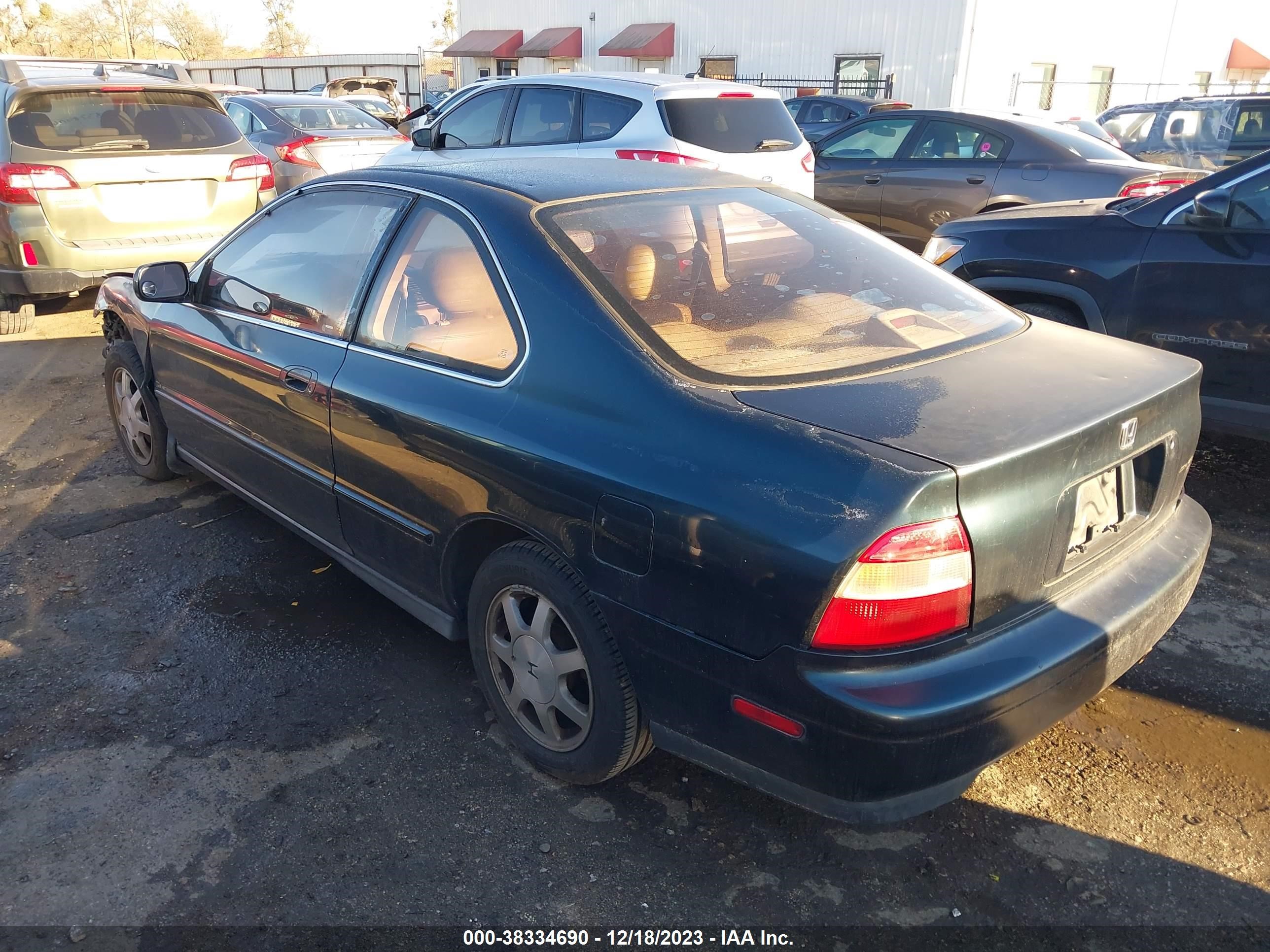 Photo 2 VIN: 1HGCD7259RA045840 - HONDA ACCORD 