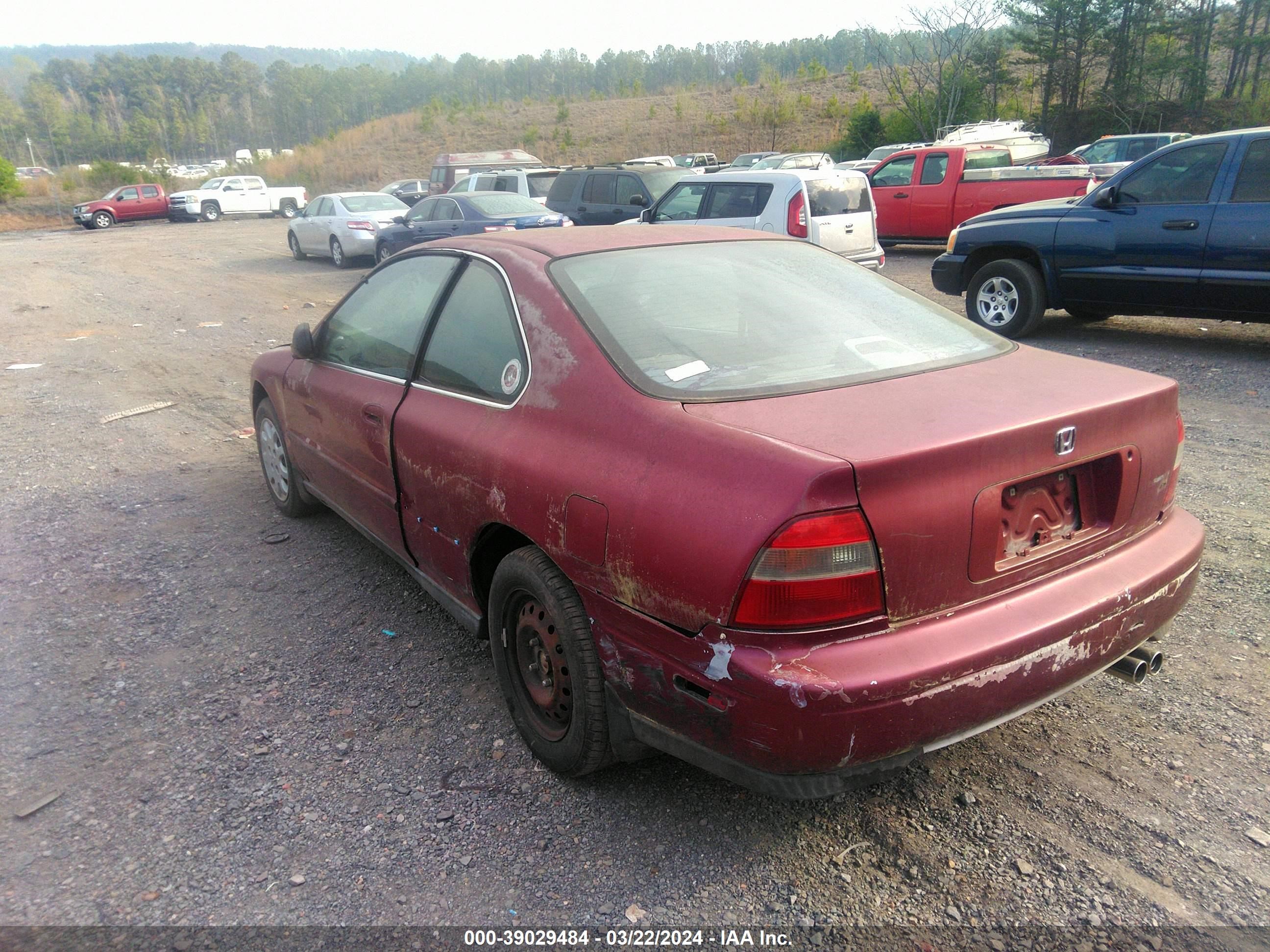 Photo 2 VIN: 1HGCD7265SA044361 - HONDA ACCORD 