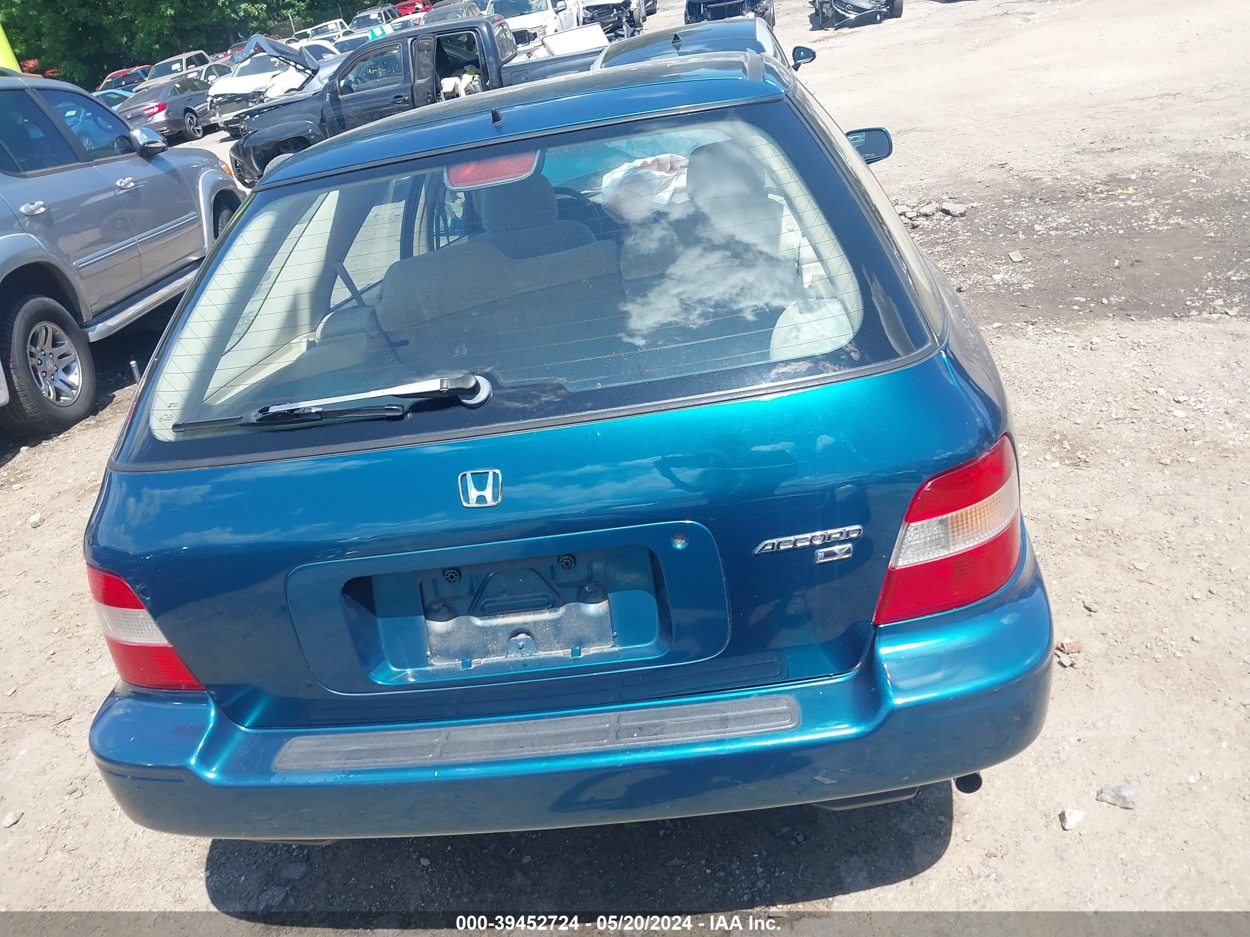 Photo 15 VIN: 1HGCE1820SA003277 - HONDA ACCORD 