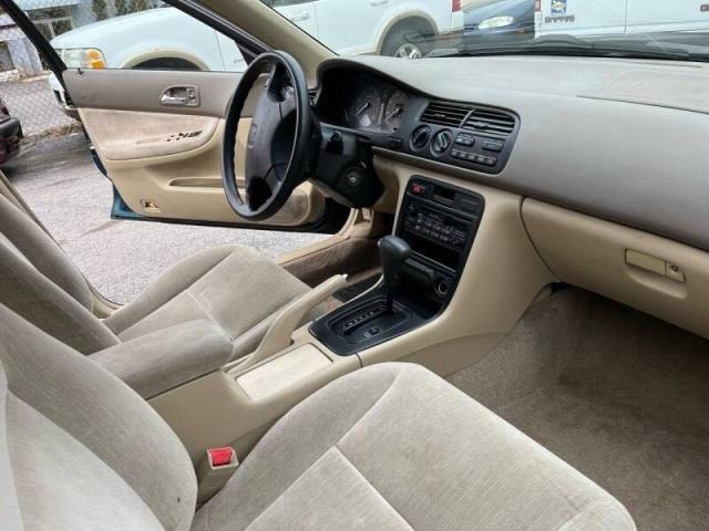 Photo 4 VIN: 1HGCE1821RA006473 - HONDA ACCORD LX 