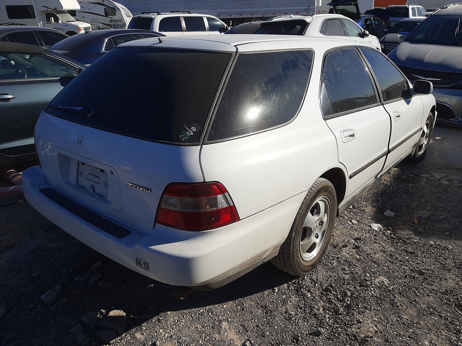 Photo 3 VIN: 1HGCE1825VA006020 - HONDA ACCORD LX 