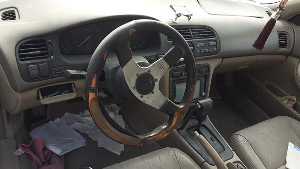 Photo 13 VIN: 1HGCE1829VA001855 - HONDA ACCORD 