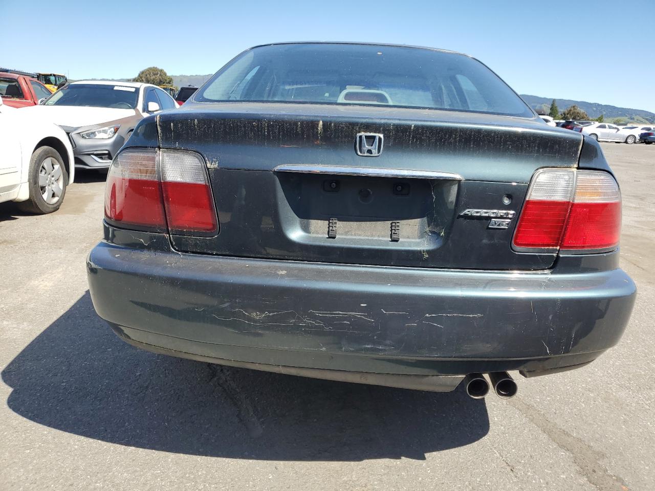 Photo 5 VIN: 1HGCE664XVA011683 - HONDA ACCORD 