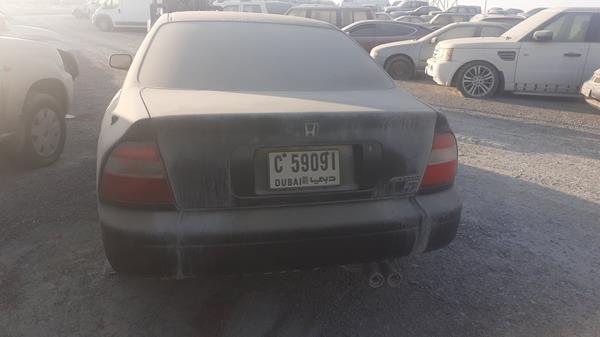 Photo 4 VIN: 1HGCE6655SA802031 - HONDA ACCORD 