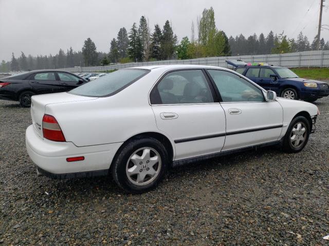 Photo 2 VIN: 1HGCE6660SA013536 - HONDA ACCORD 