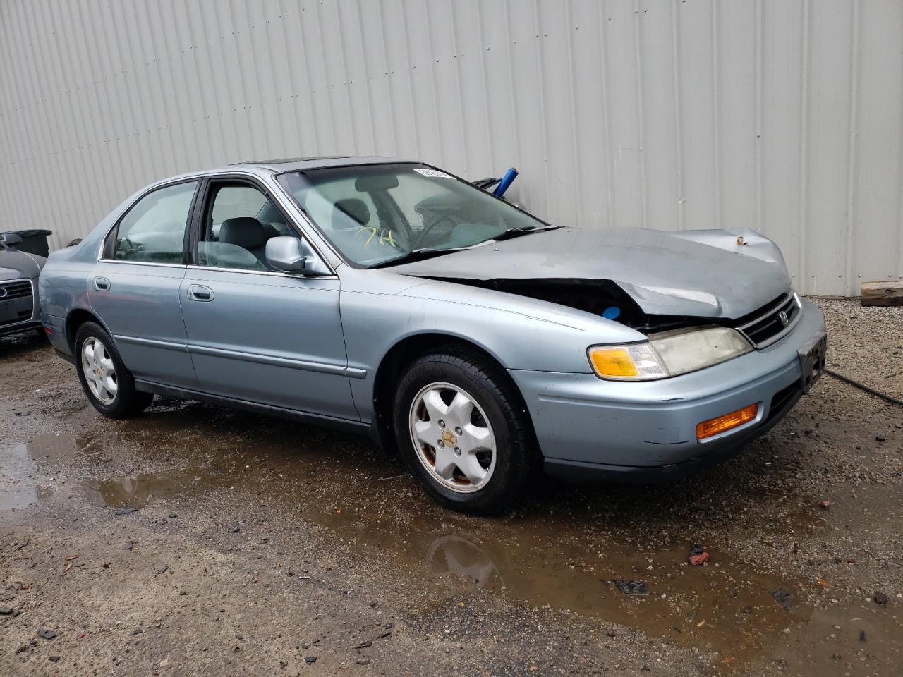 Photo 3 VIN: 1HGCE6660SA031759 - HONDA ACCORD 