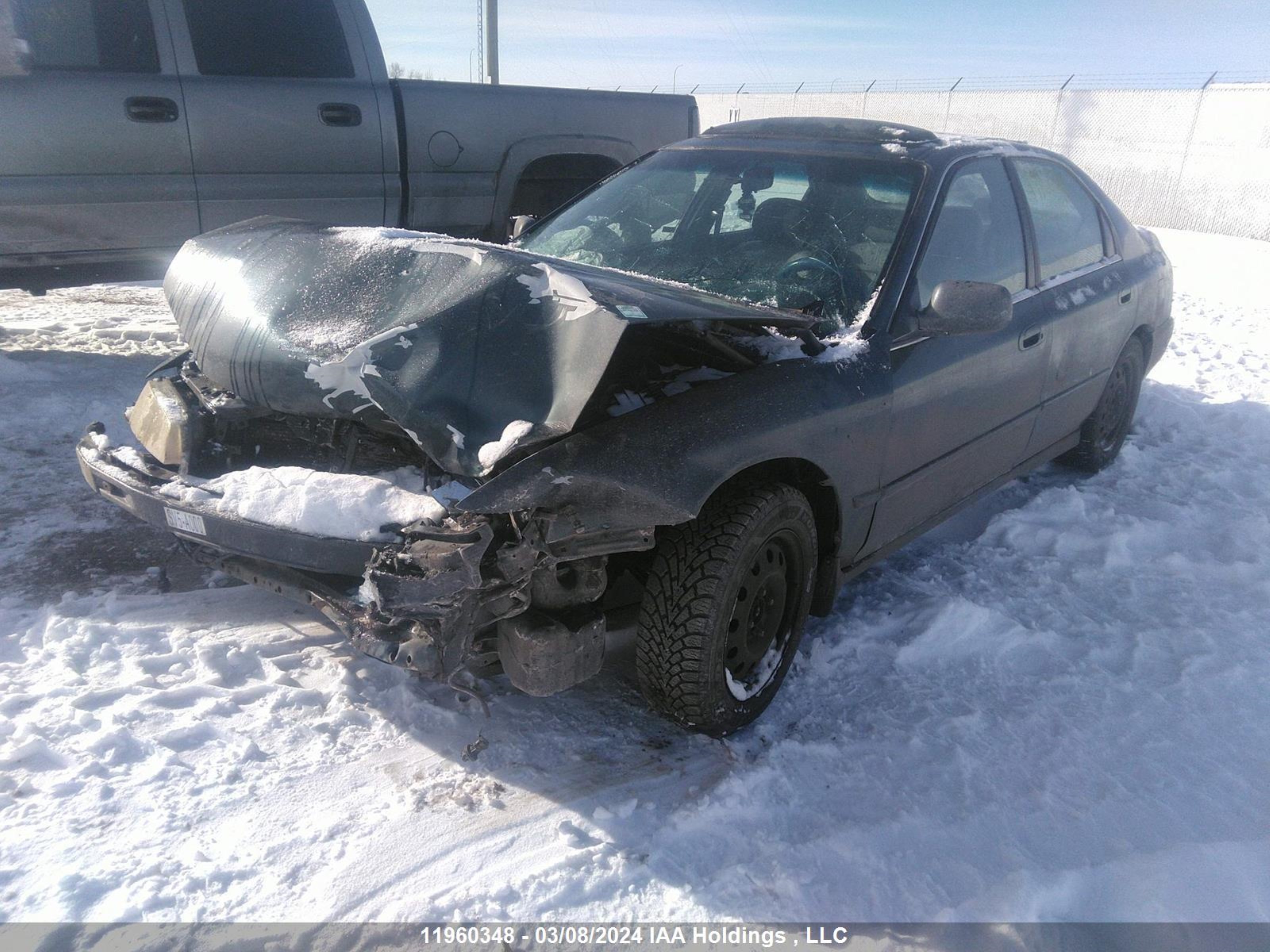 Photo 1 VIN: 1HGCE6675VA800947 - HONDA ACCORD 