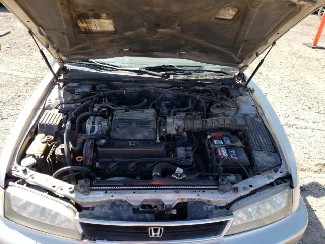 Photo 10 VIN: 1HGCE667XVA009913 - HONDA ACCORD EX 