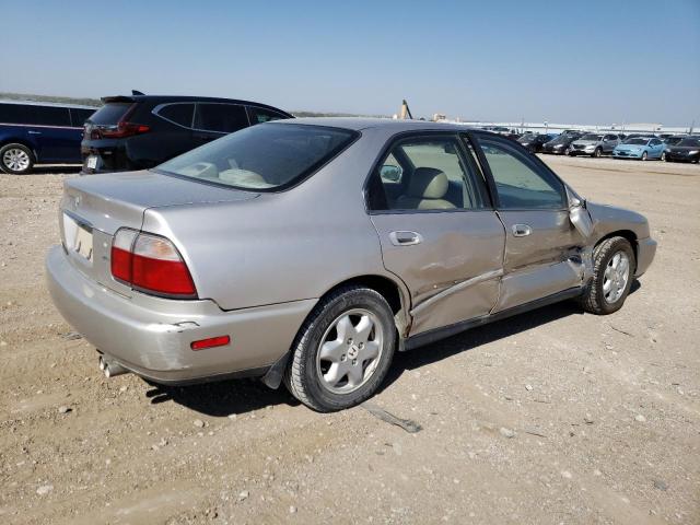 Photo 2 VIN: 1HGCE667XVA009913 - HONDA ACCORD EX 