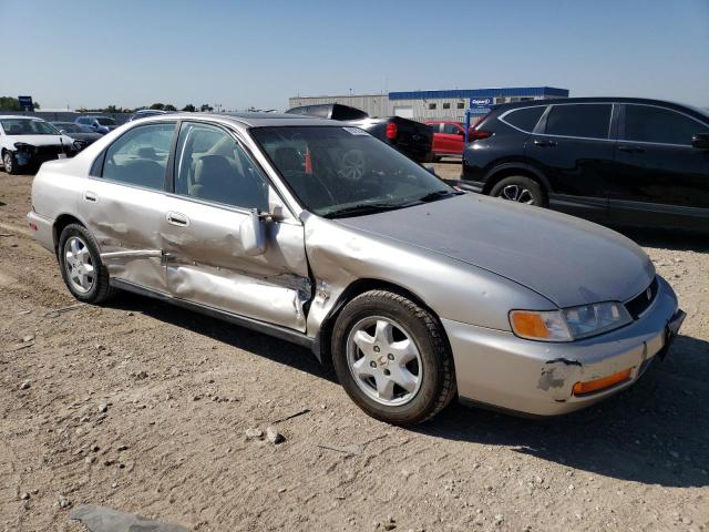 Photo 3 VIN: 1HGCE667XVA009913 - HONDA ACCORD EX 