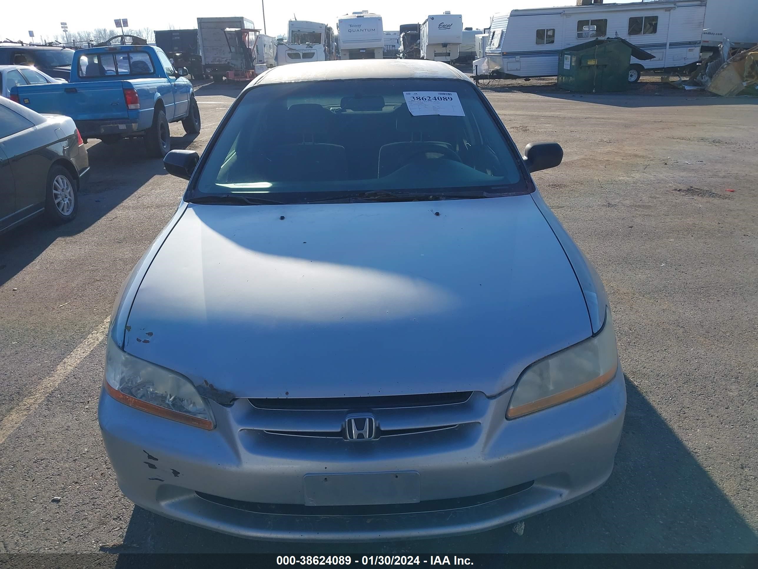 Photo 5 VIN: 1HGCF8544WA074936 - HONDA ACCORD 