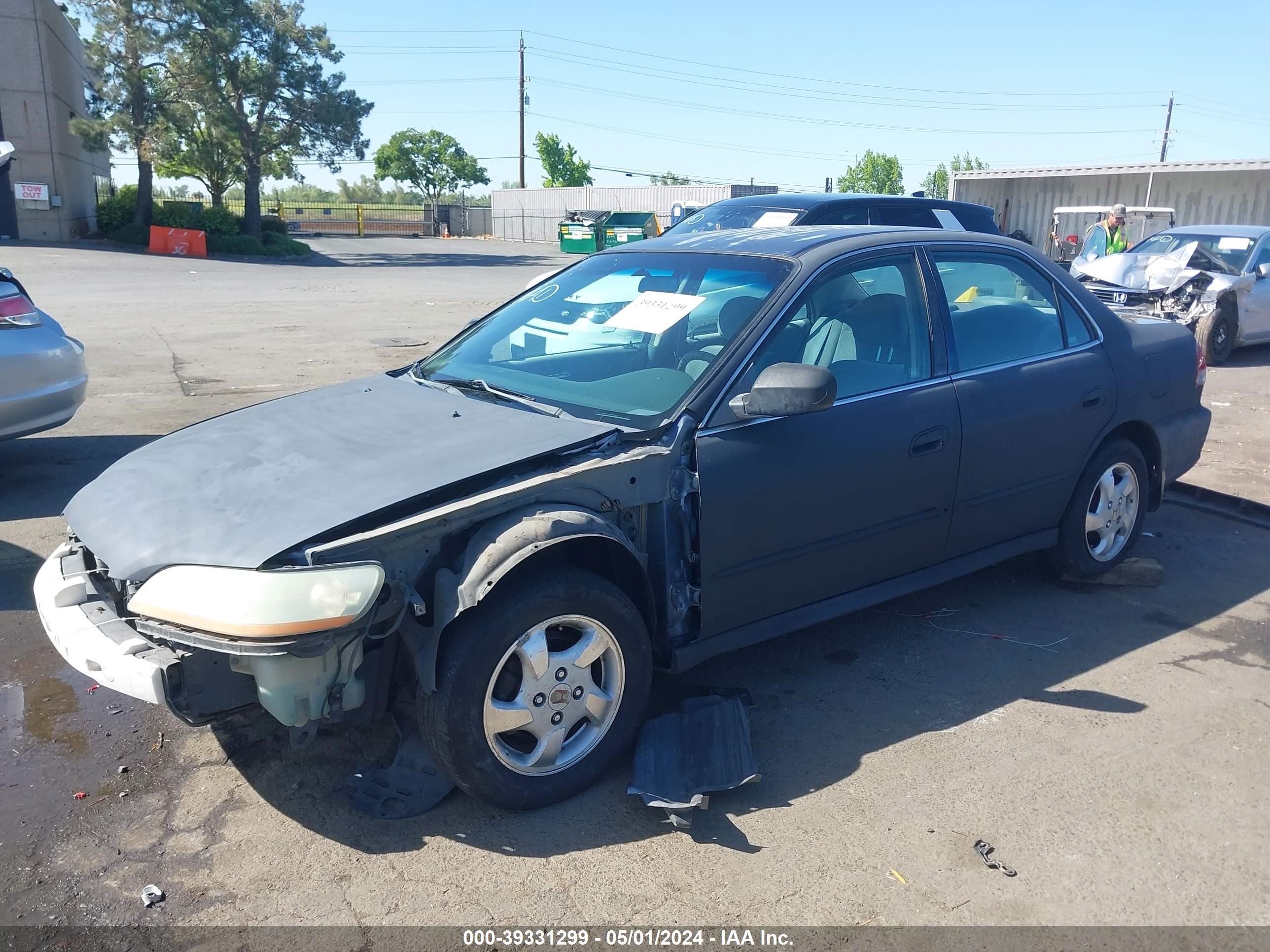 Photo 1 VIN: 1HGCF86612A133645 - HONDA ACCORD 