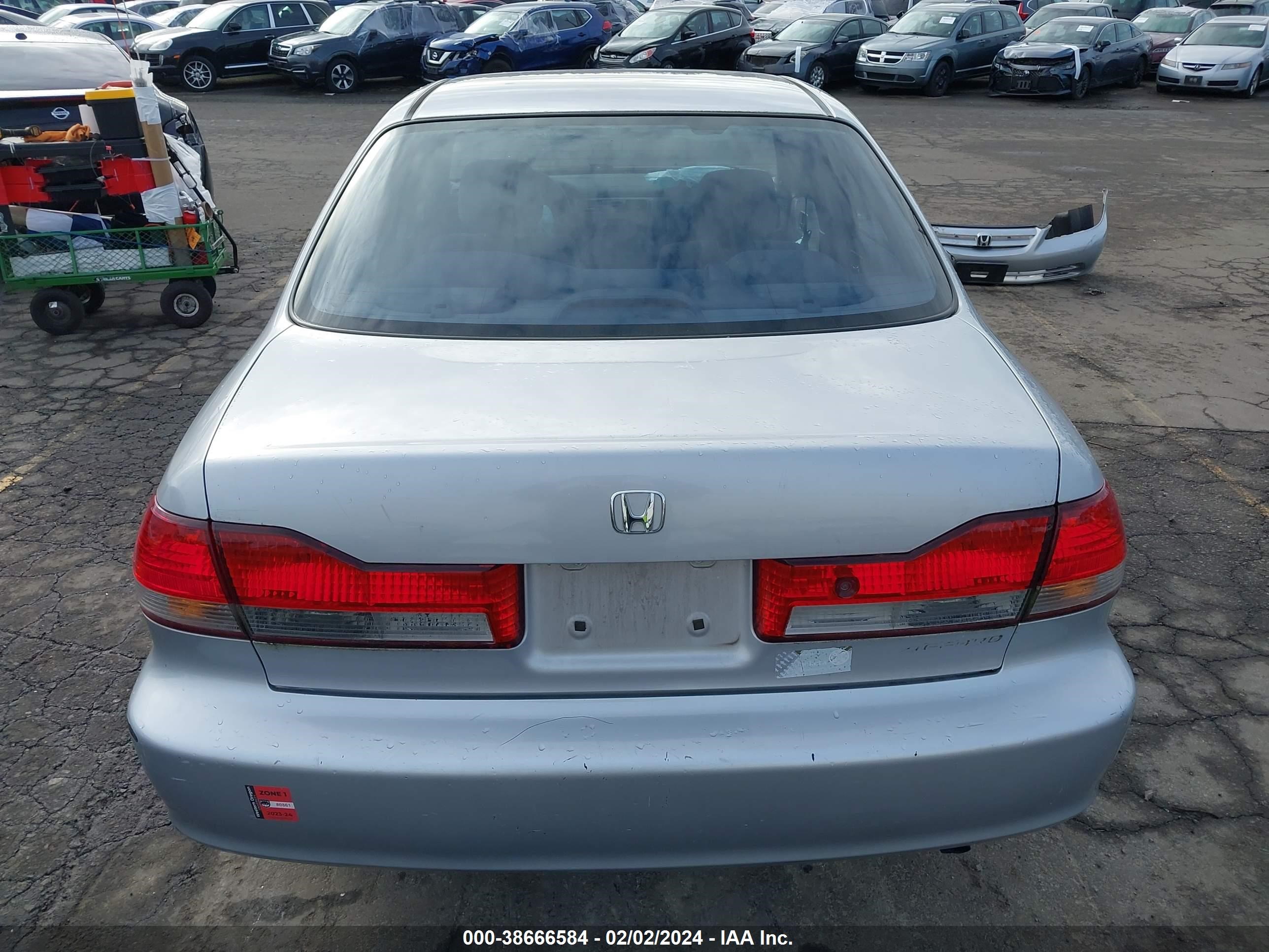 Photo 16 VIN: 1HGCF86631A062558 - HONDA ACCORD 