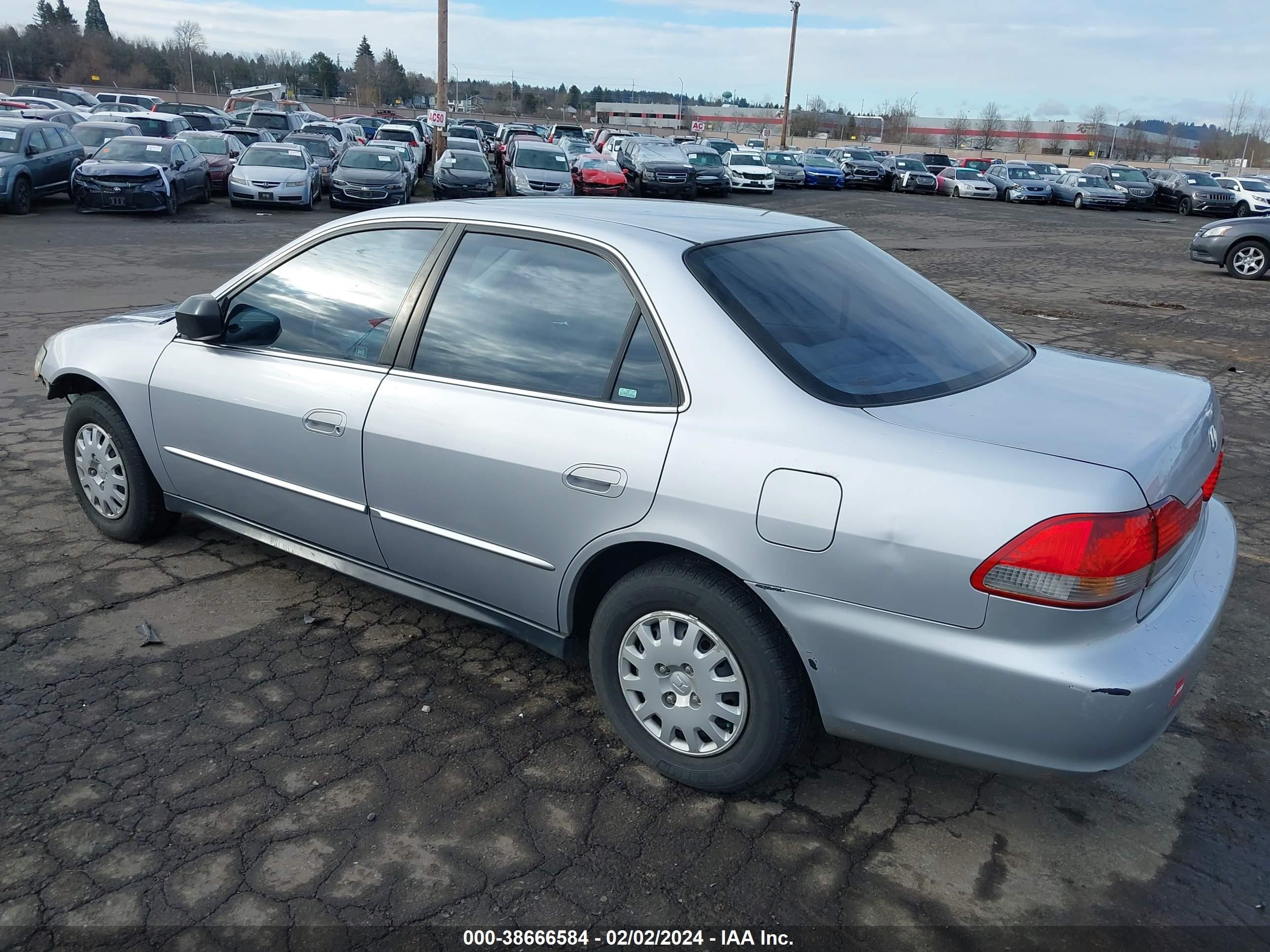 Photo 2 VIN: 1HGCF86631A062558 - HONDA ACCORD 