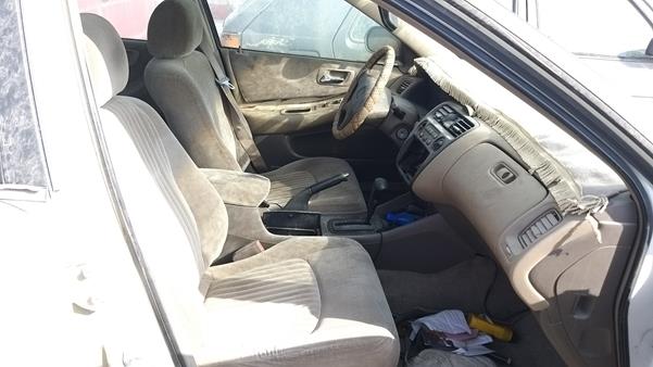 Photo 20 VIN: 1HGCF9640WA608300 - HONDA ACCORD 