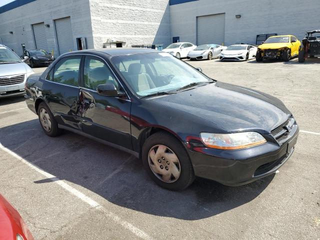 Photo 3 VIN: 1HGCG1642YA050625 - HONDA ACCORD LX 