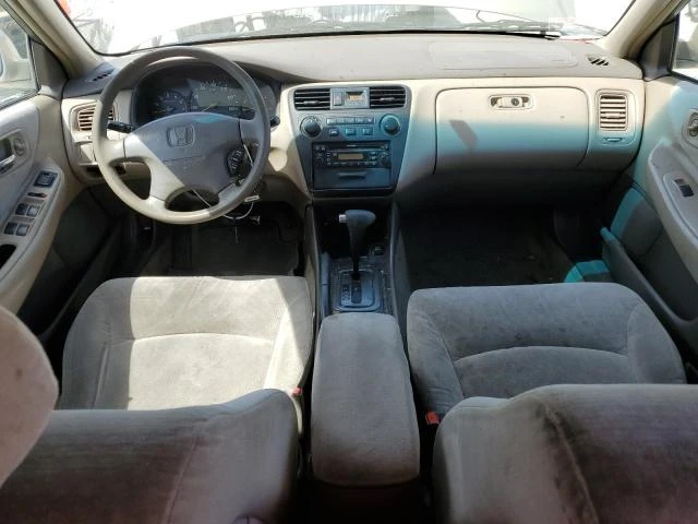 Photo 7 VIN: 1HGCG16431A025299 - HONDA ACCORD LX 