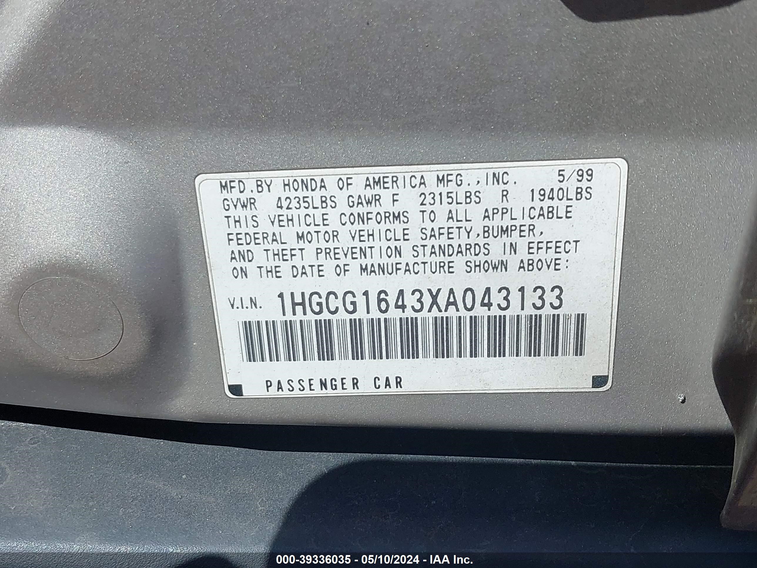 Photo 8 VIN: 1HGCG1643XA043133 - HONDA ACCORD 