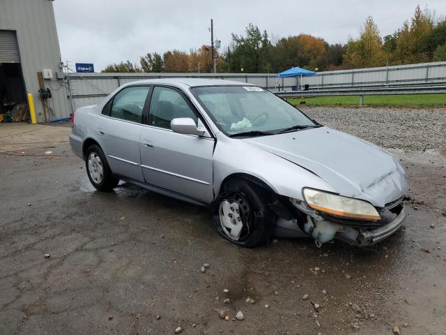 Photo 3 VIN: 1HGCG16441A007538 - HONDA ACCORD LX 