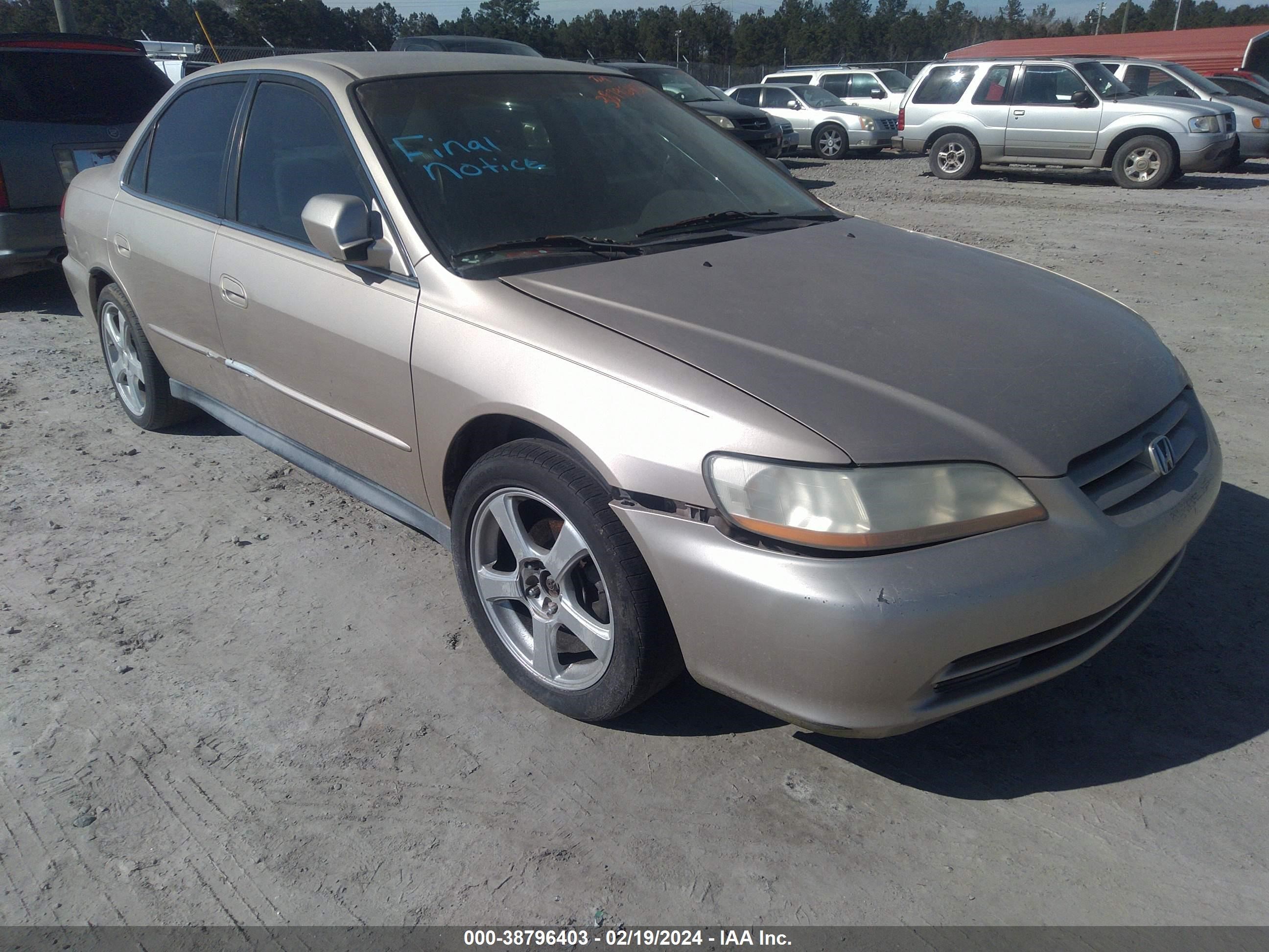 Photo 5 VIN: 1HGCG16451A010187 - HONDA ACCORD 