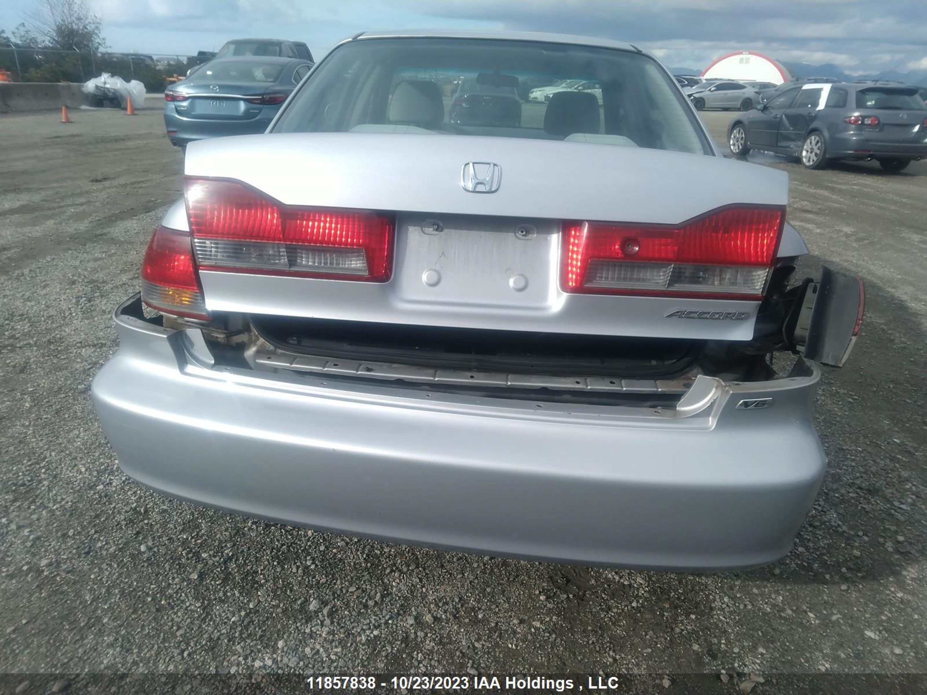 Photo 5 VIN: 1HGCG16451A803182 - HONDA ACCORD 