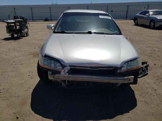 Photo 4 VIN: 1HGCG1647WA013177 - HONDA ACCORD 