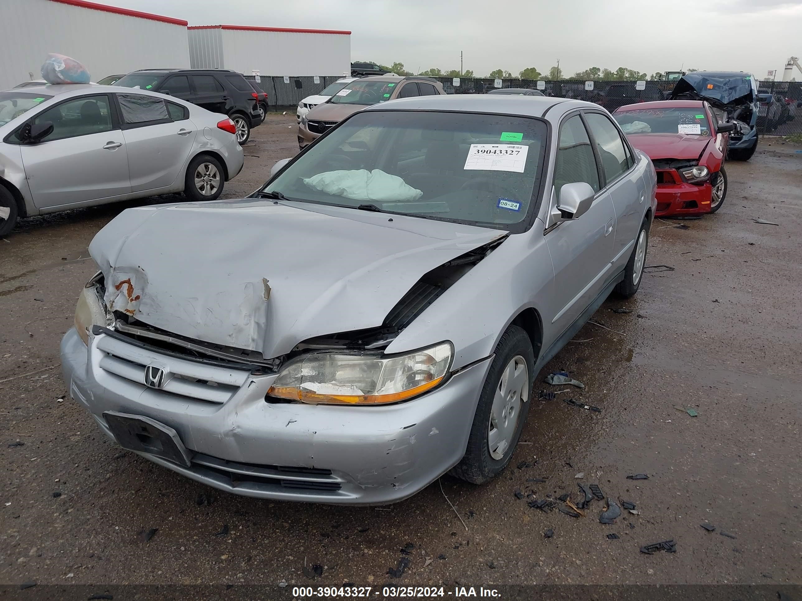 Photo 1 VIN: 1HGCG16482A082020 - HONDA ACCORD 