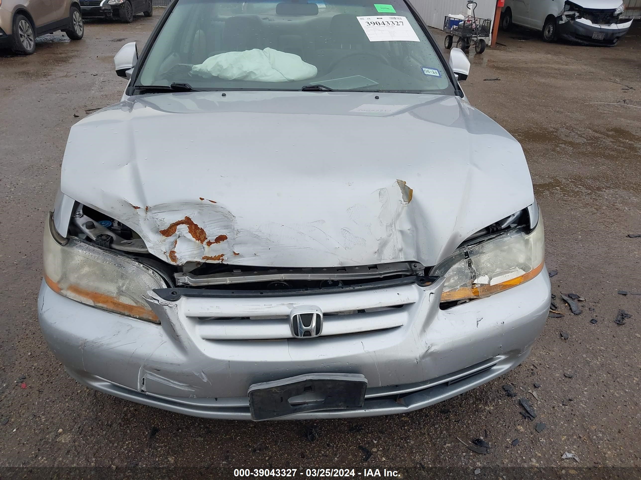 Photo 5 VIN: 1HGCG16482A082020 - HONDA ACCORD 