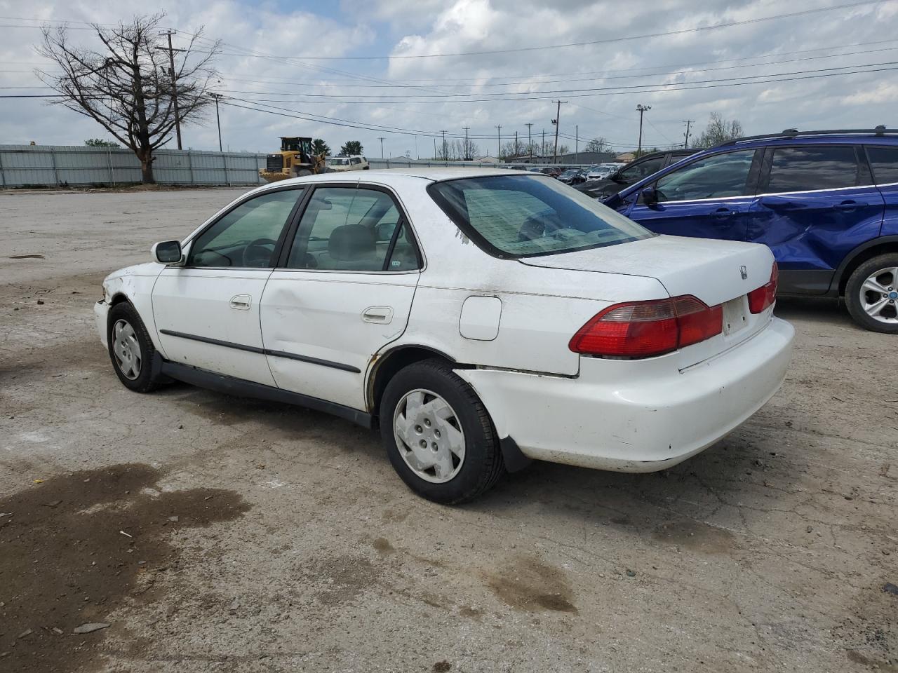 Photo 1 VIN: 1HGCG1648YA042951 - HONDA ACCORD 