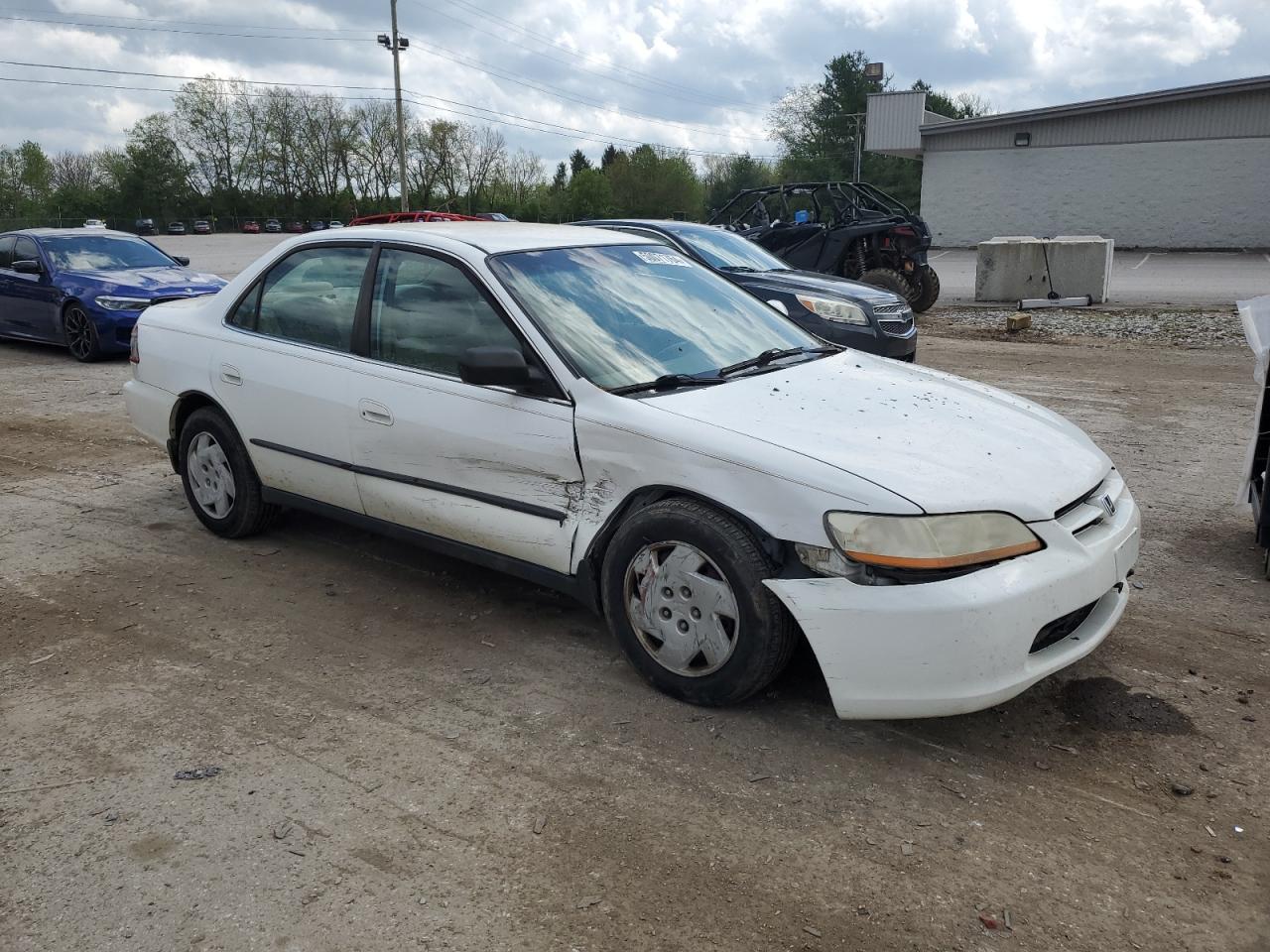 Photo 3 VIN: 1HGCG1648YA042951 - HONDA ACCORD 