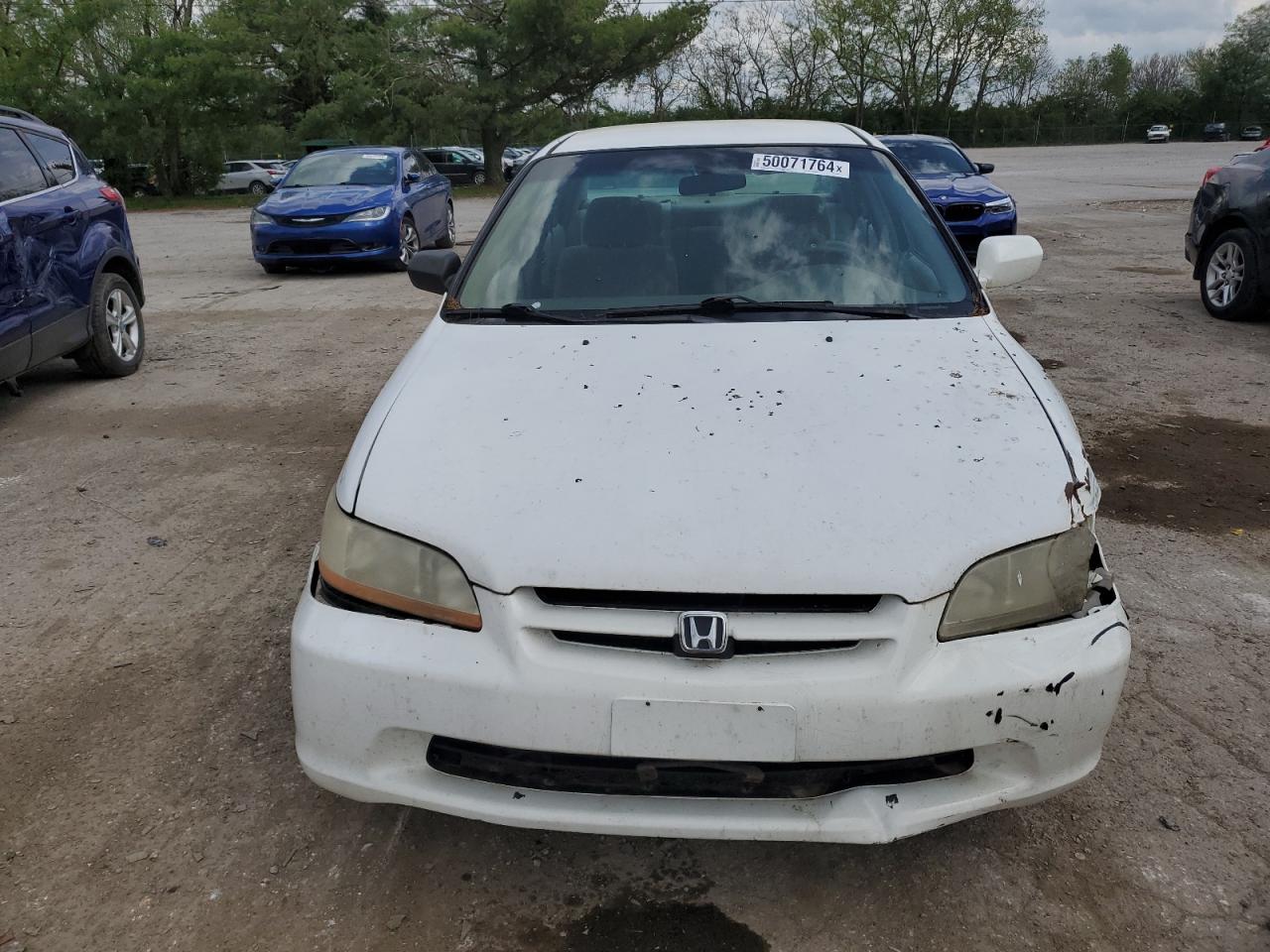 Photo 4 VIN: 1HGCG1648YA042951 - HONDA ACCORD 