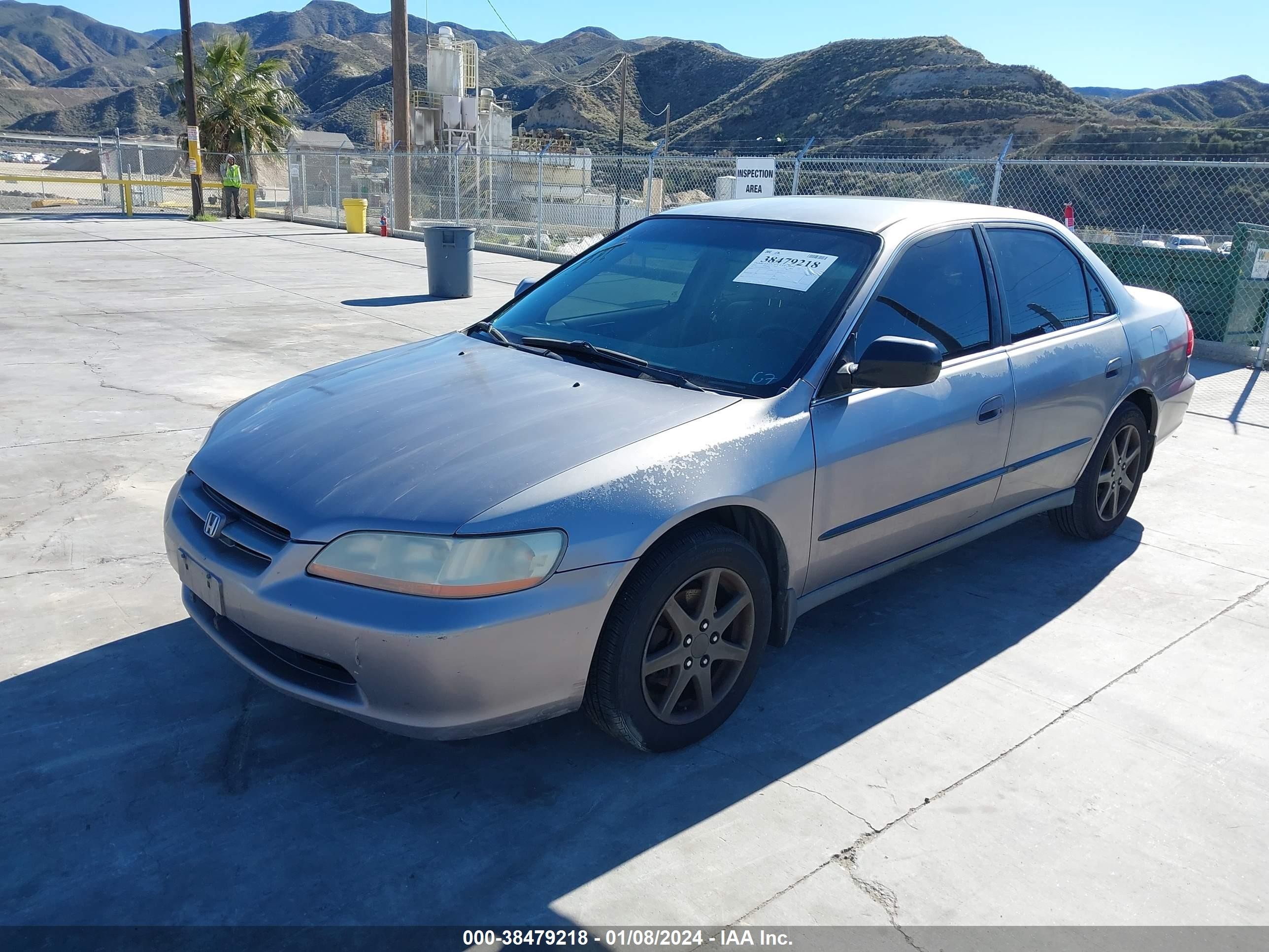 Photo 1 VIN: 1HGCG1649YA030226 - HONDA ACCORD 