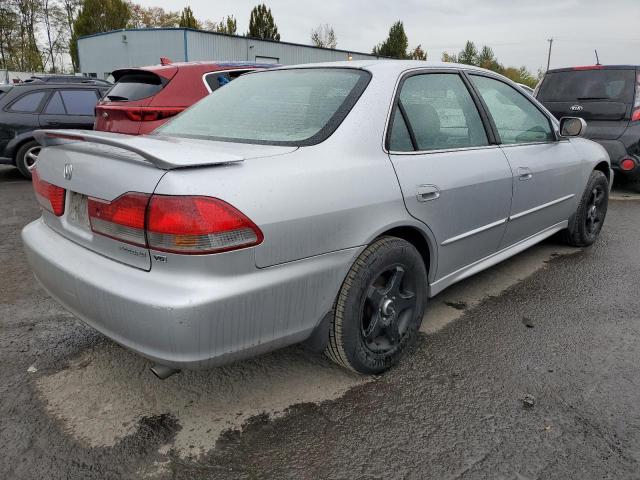 Photo 2 VIN: 1HGCG16501A046667 - HONDA ACCORD 