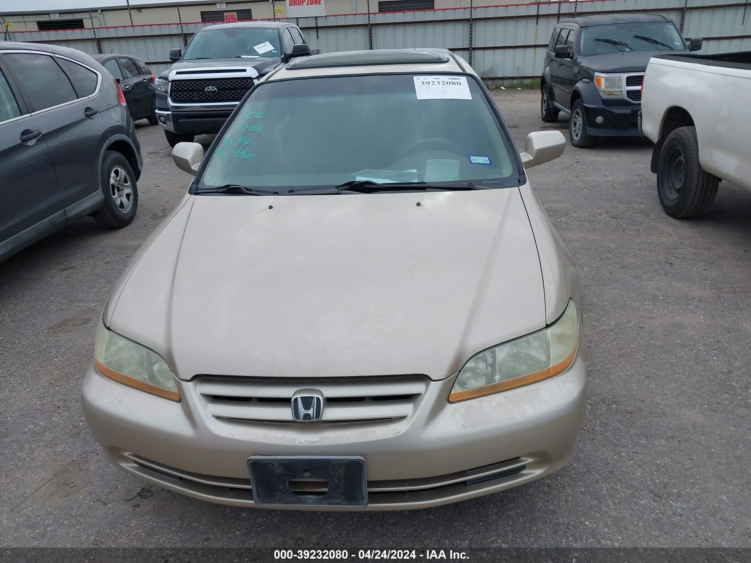 Photo 5 VIN: 1HGCG16501A075036 - HONDA ACCORD 