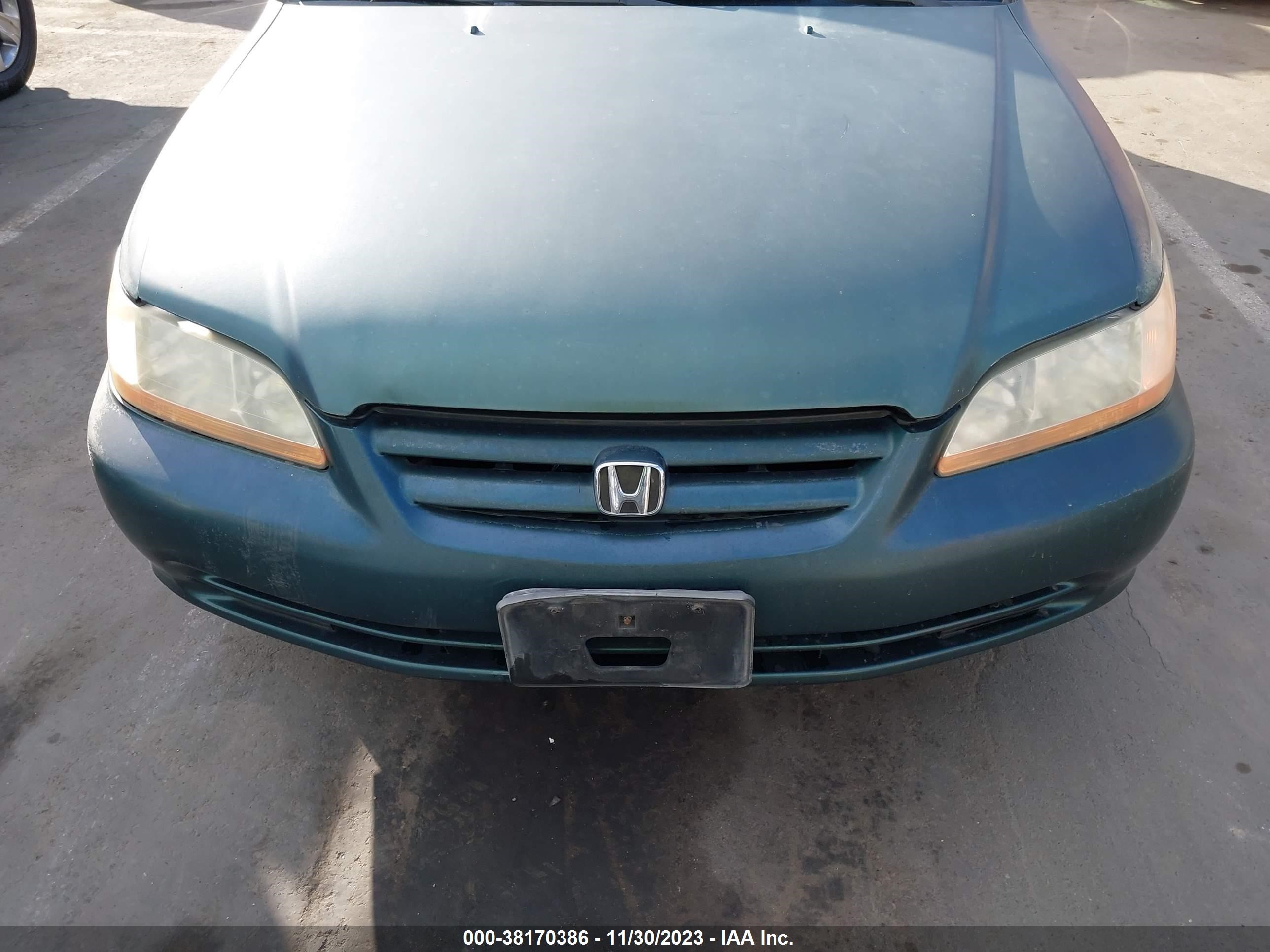 Photo 11 VIN: 1HGCG16502A040238 - HONDA ACCORD 