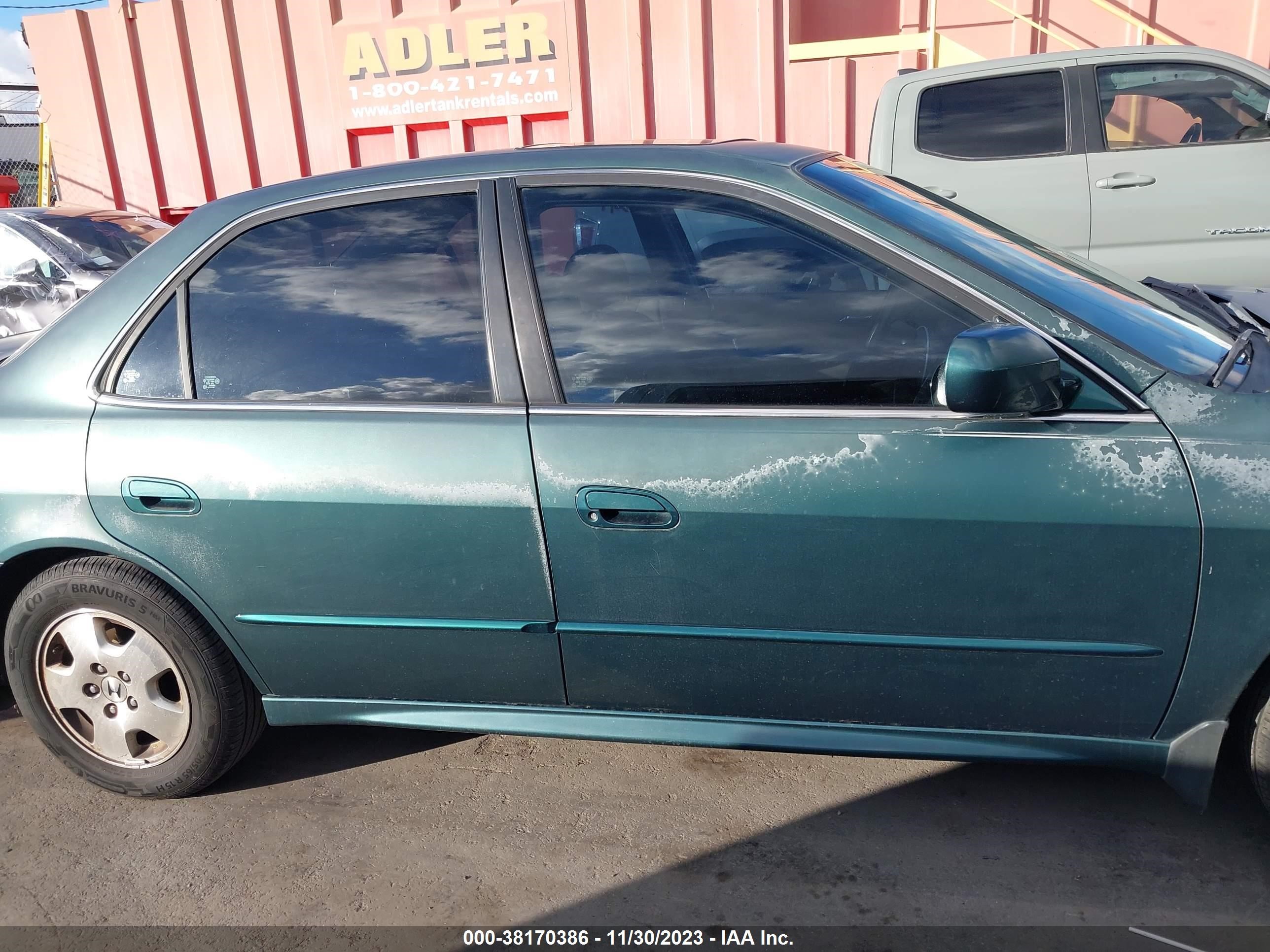 Photo 12 VIN: 1HGCG16502A040238 - HONDA ACCORD 