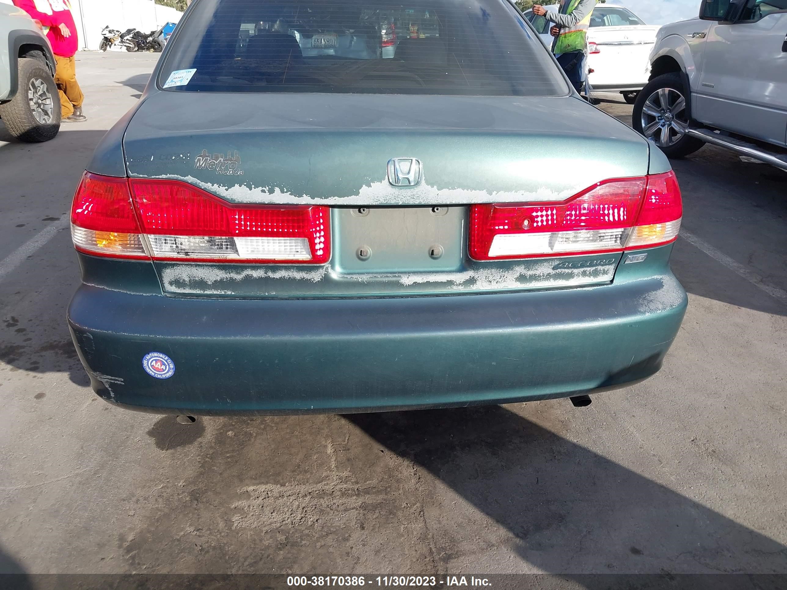 Photo 15 VIN: 1HGCG16502A040238 - HONDA ACCORD 