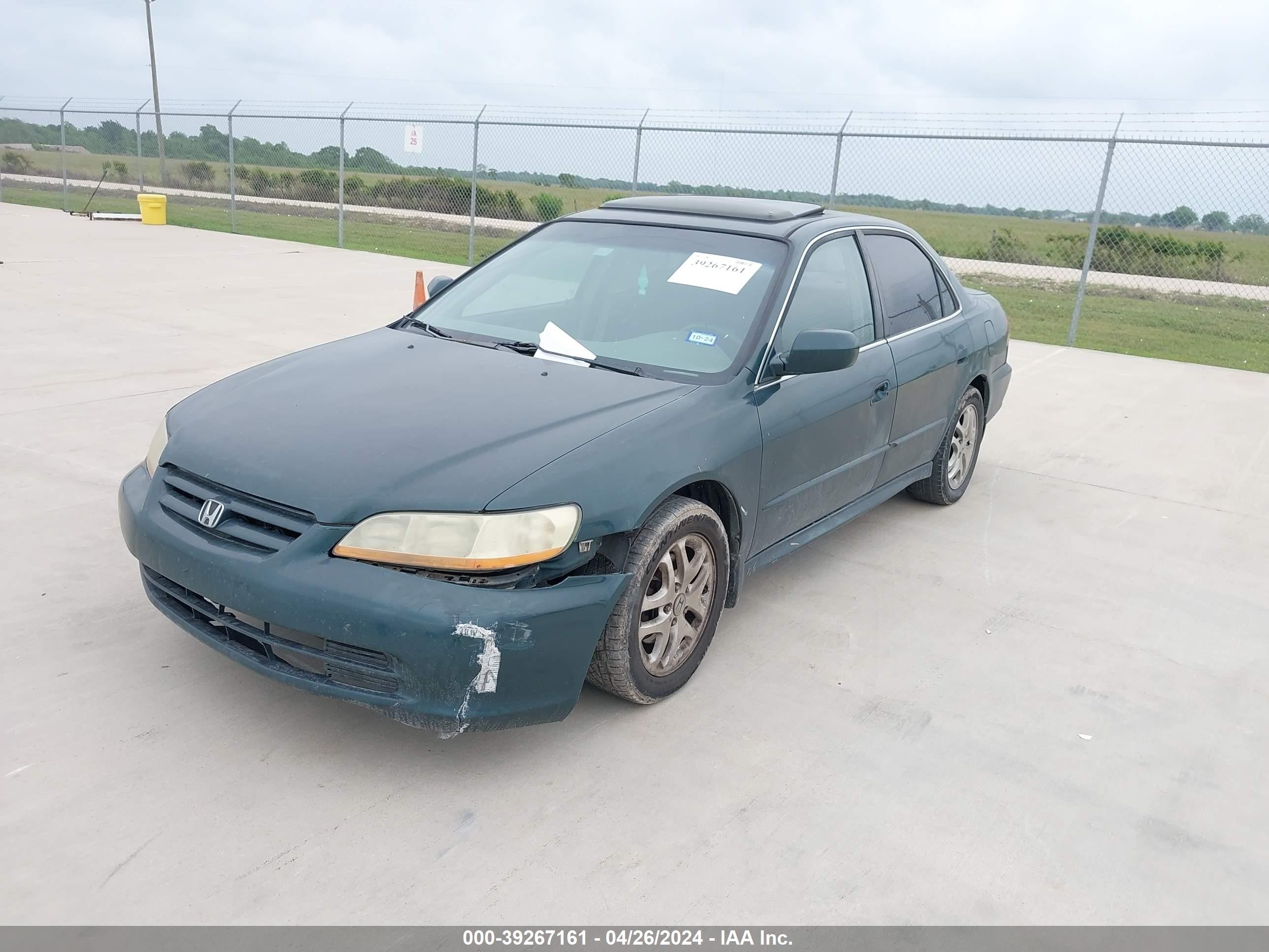 Photo 1 VIN: 1HGCG16502A044032 - HONDA ACCORD 