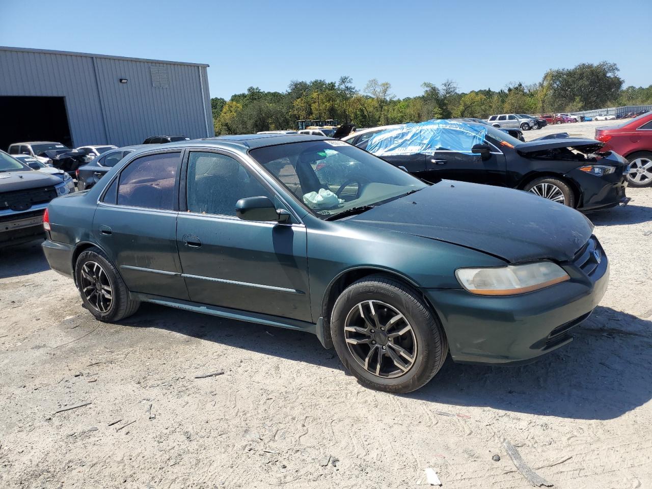 Photo 3 VIN: 1HGCG16502A057816 - HONDA ACCORD 