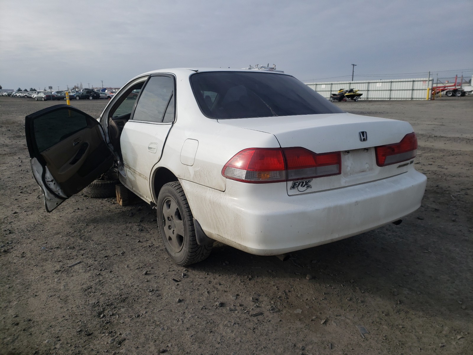 Photo 2 VIN: 1HGCG16502A064863 - HONDA ACCORD EX 