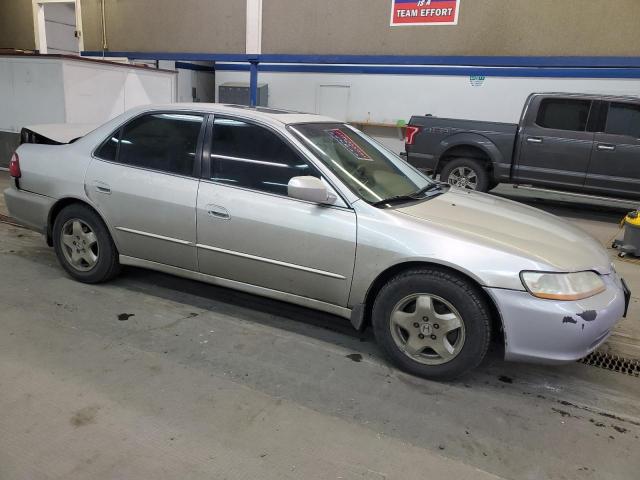 Photo 3 VIN: 1HGCG1650XA005433 - HONDA ACCORD 