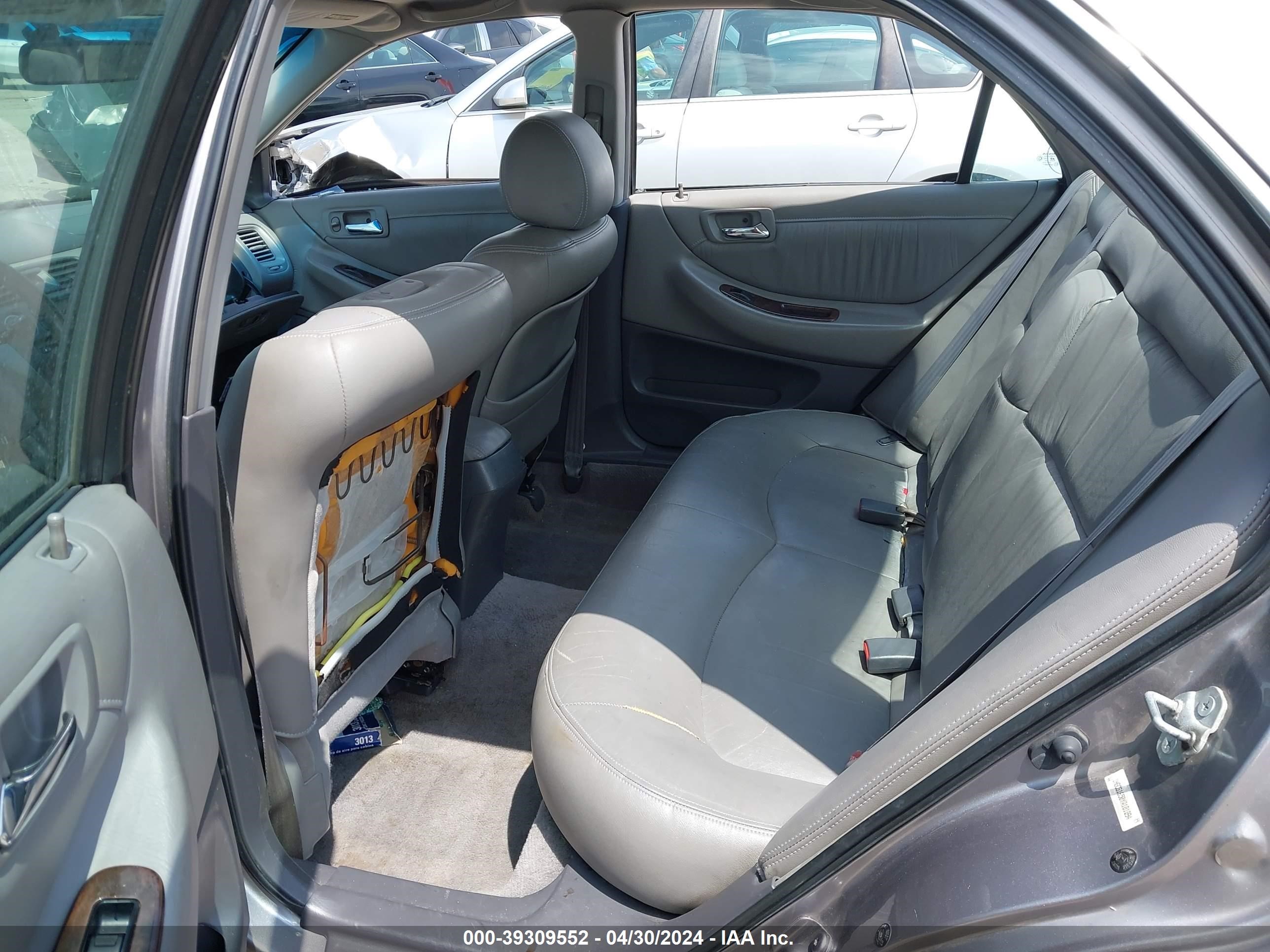 Photo 7 VIN: 1HGCG1650YA101094 - HONDA ACCORD 