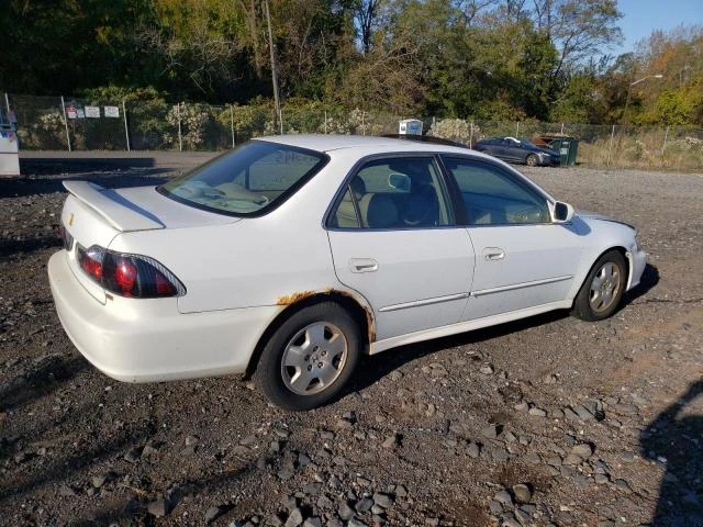 Photo 2 VIN: 1HGCG16511A009174 - HONDA ACCORD EX 