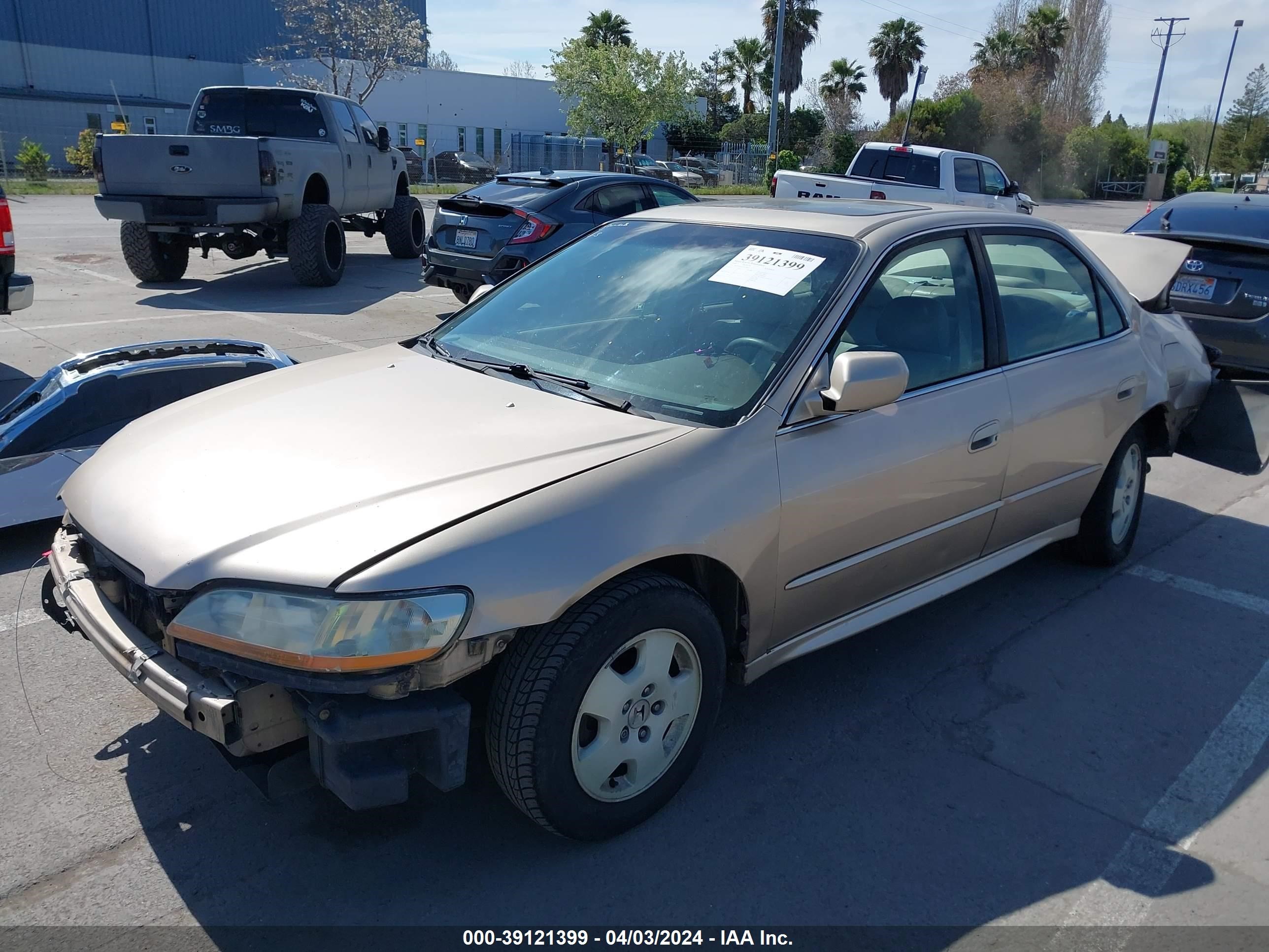 Photo 1 VIN: 1HGCG16511A058665 - HONDA ACCORD 